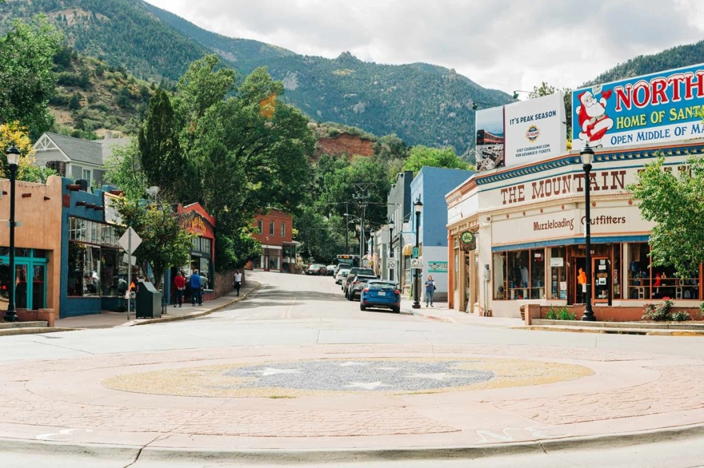 mountain towns in Colorado